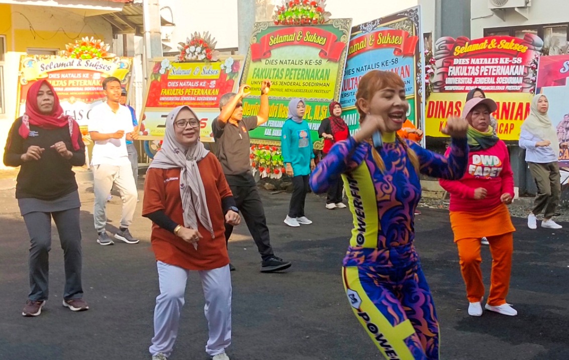 Meriahnya Dies Natalis Fapet Unsoed ke-58 dengan Senam Sehat dan Kerja Bakti Lingkungan Fakultas