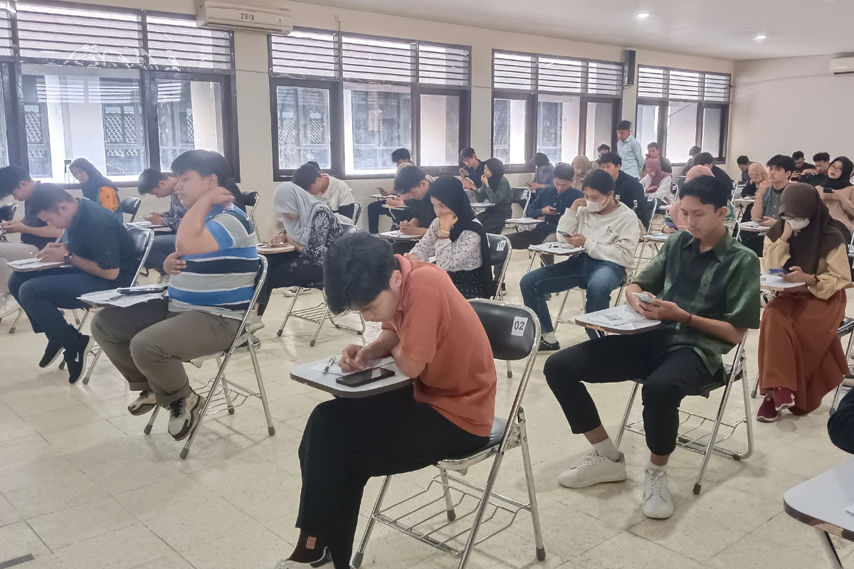 Suasana Ujian Tengah Semester (UTS) Semester Genap Tahun Akademik 2023/2024 Fapet Unsoed
