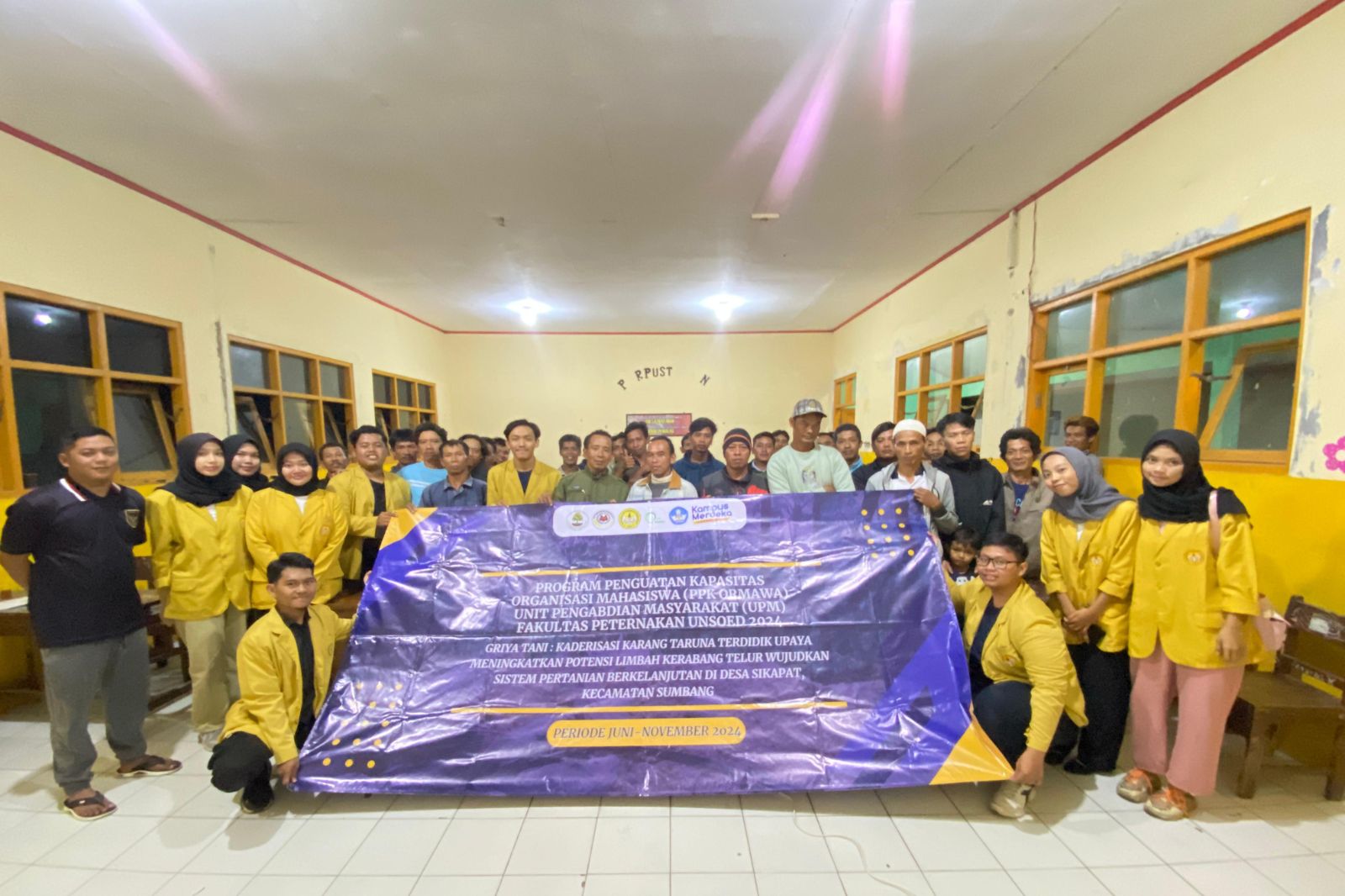 Tim PPK Ormawa UPM Fapet Unsoed Lakukan Sosialisasi Program Kerja Pemanfaatan Limbah Kerabang Telur di Desa Sikapat Kecamatan Sumbang