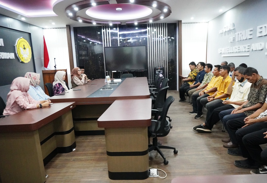 Fapet Unsoed Gelar Penyerahan Tali Asih untuk Tenaga Profesional Non PNS dan Petugas Kebersihan