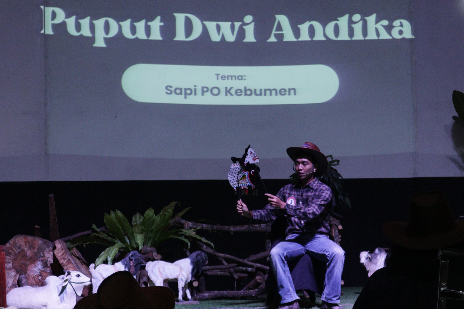 Prestasi Mahasiswa Fapet Unsoed di Story Telling ISPI 2025: Ilmu Genetika Bertemu Wayang Kulit
