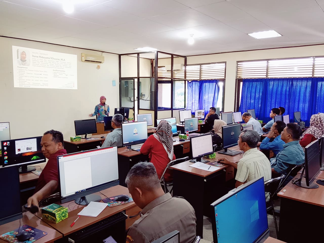 Menuju Smart Office: Fapet Unsoed Tingkatkan Kompetensi Digital Tenaga Kependidikan